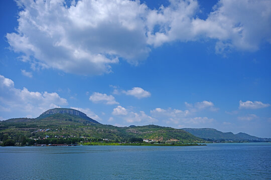 石咀子水库风景区