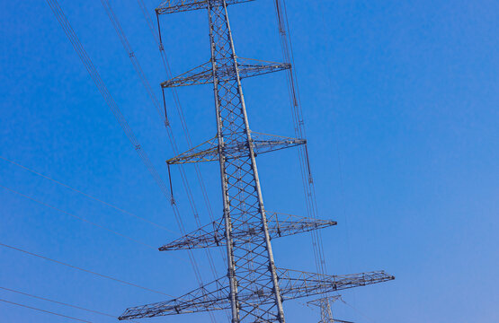 高压线电塔
