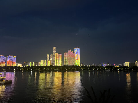 长沙湘江的城市夜景