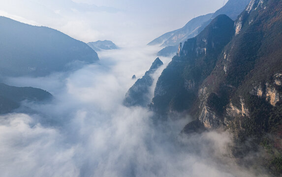 重庆三峡云海日出红叶