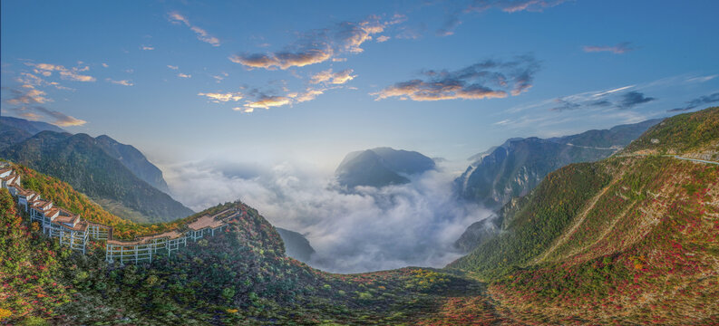 重庆三峡云海日出红叶