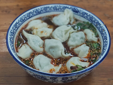 酸汤水饺