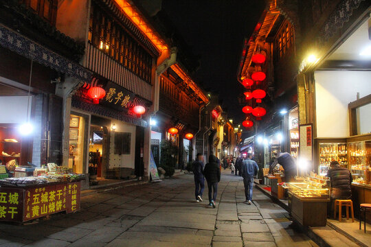 黄山老街夜景