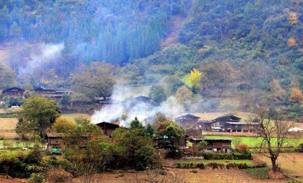 丙中洛雾里村