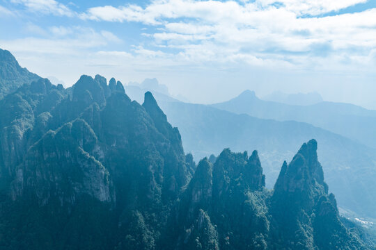 广西金秀五指山景区景观雄奇秀丽