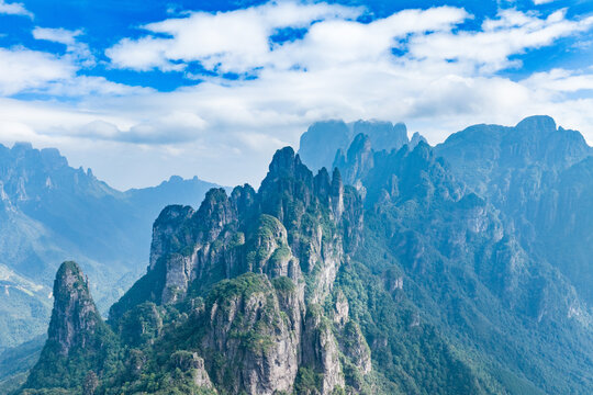 广西金秀五指山景区景观雄奇秀丽