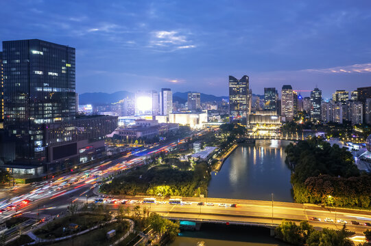 航拍杭州老城武林广场夜景