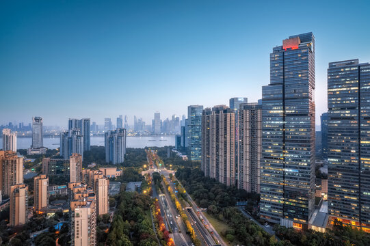 航拍杭州钱江新街道夜景