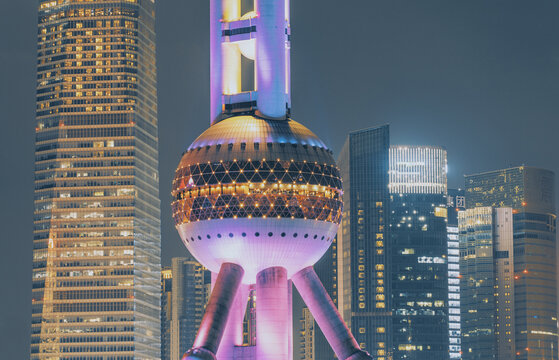 上海浦东新区高层建筑夜景