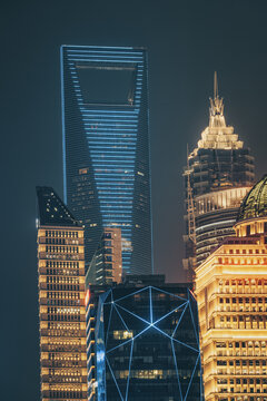 长焦拍摄上海陆家嘴高楼夜景