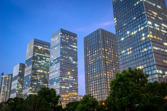 湖南长沙的长沙高楼夜景图