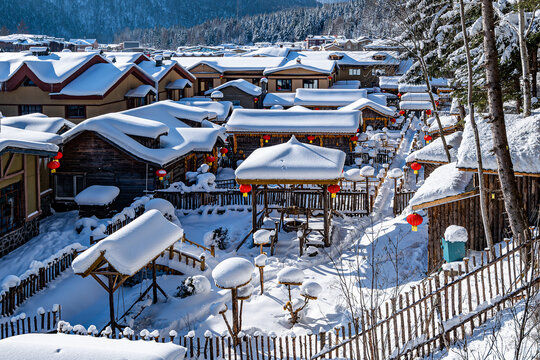 中国雪乡雪后的房屋与庭院景观