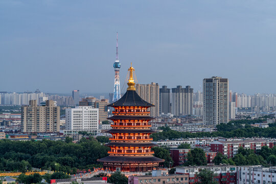 天堂明堂与洛阳电视塔