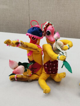 民间传统布艺玩具吉猴抱桃