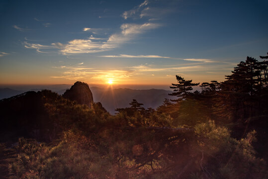 安徽黄山日出