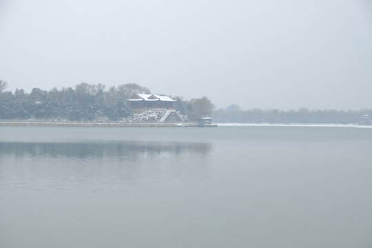 雪后颐和园