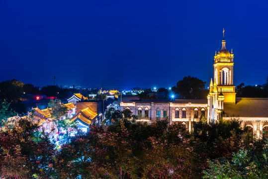 中国山西忻州古城步行街夜景