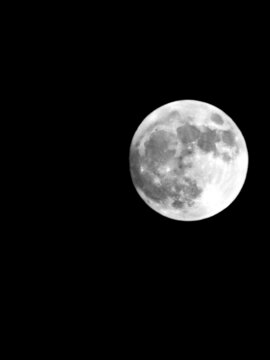 夜晚月亮图片