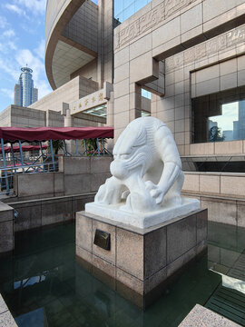 上海博物馆镇馆神兽石雕