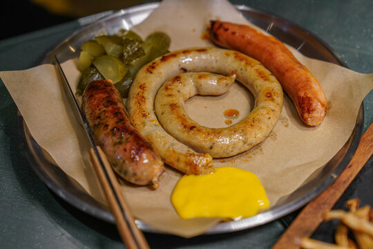 德国香肠拼盘西餐美食