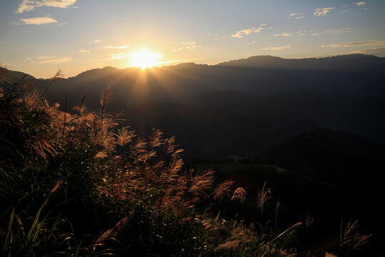 高山霞光