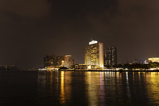 白天鹅宾馆夜景