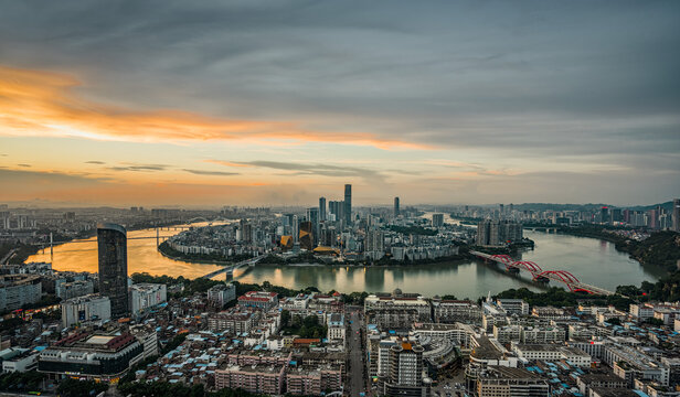 广西柳州全景图柳州螺蛳粉发源地