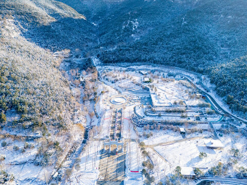 济南佛慧山雪景