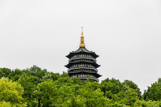 杭州西湖雷峰塔