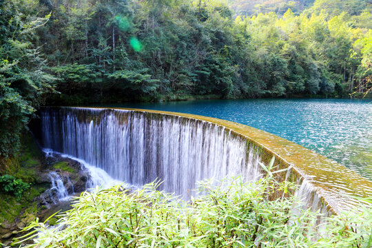 卧龙潭水坝