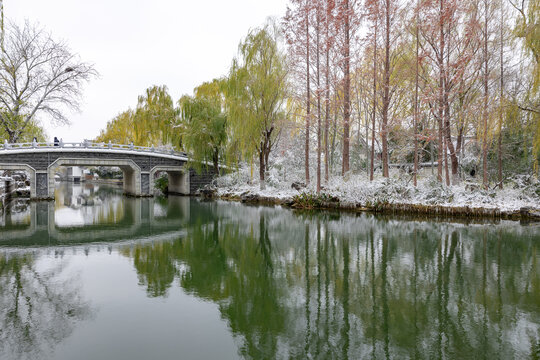 济南的冬天大明湖雪景