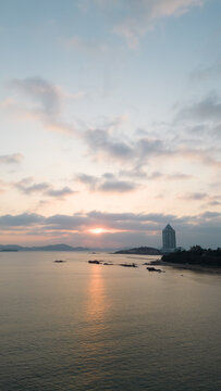 青岛栈桥周边建筑与风景