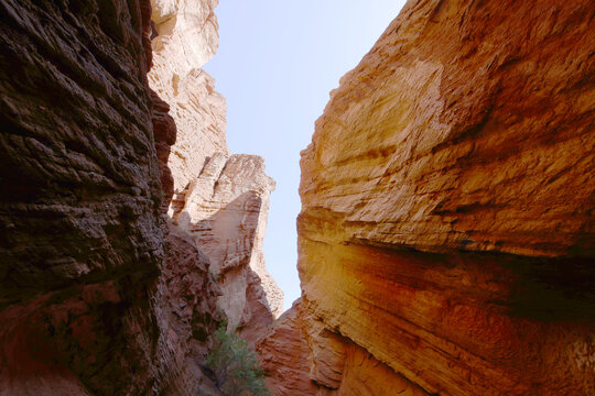 新疆库车天山神秘大峡谷