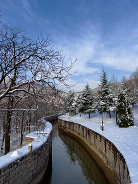 红旗渠雪景