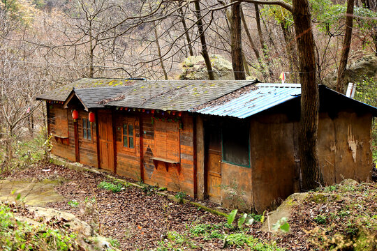 山间房屋