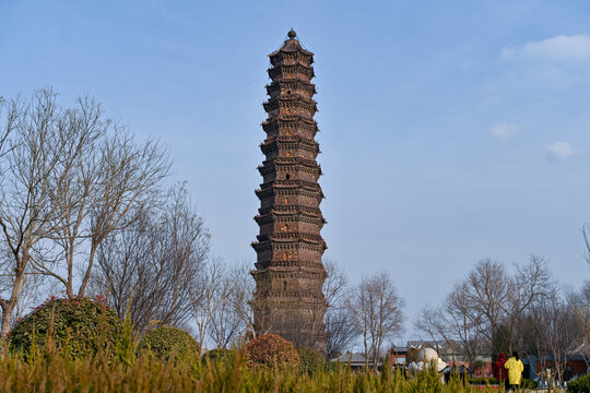中国开封铁塔公园铁塔建筑