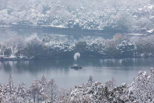 杭州苏堤雪韵