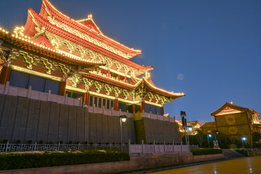 中国开封七盛角古建筑夜景