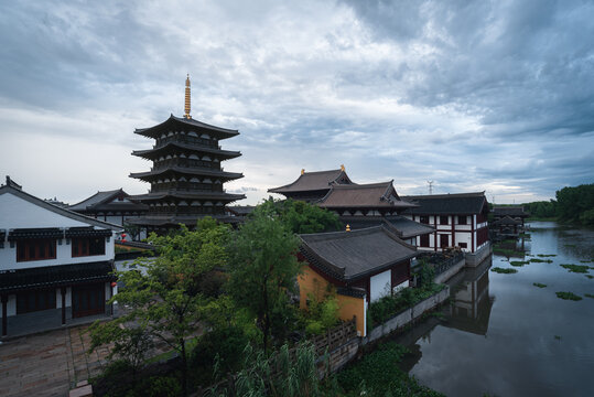 江苏江阴神华寺建筑