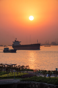 江苏江阴外滩黄田港公园日落风景