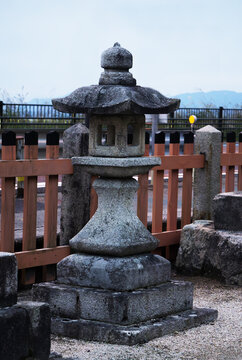 白须神社的石灯