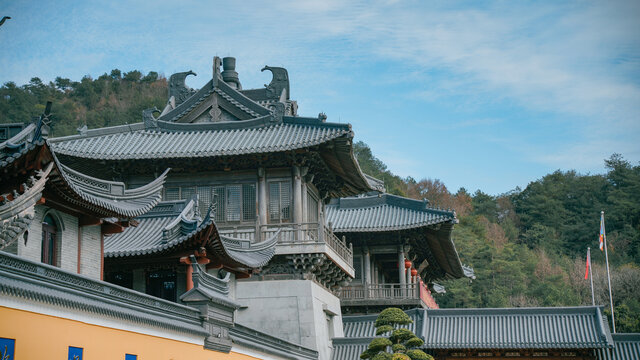 宁波奉化雪窦寺建筑一角