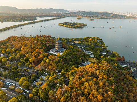 杭州雷峰塔秋色