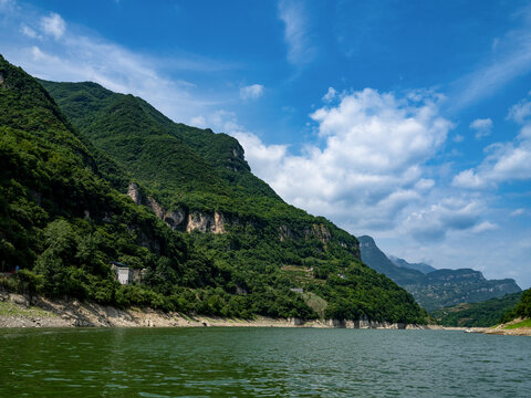 湖北宜昌长阳清江画廊自然风光