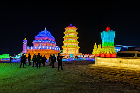 长春冰雪新天地冰雕与建筑景观