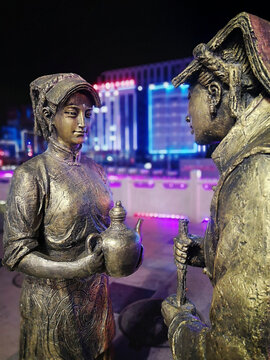 藏族姑娘雕塑