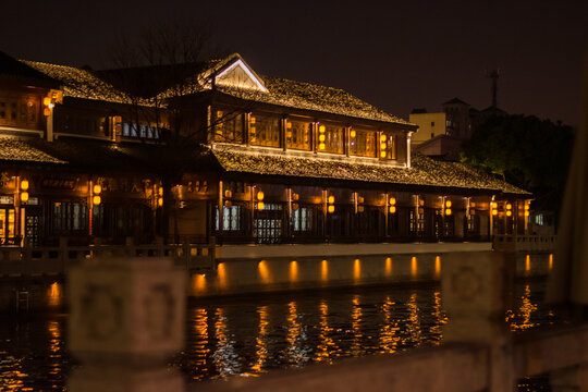 江南古镇灯笼夜景