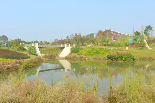 成都东安湖公园西江河桥梁