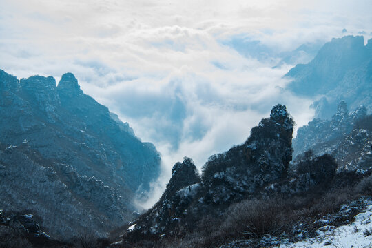 河北涞源白石山雪景云海