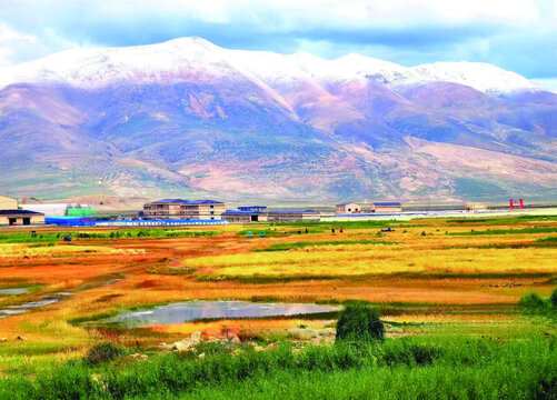 西藏的风景四季如画